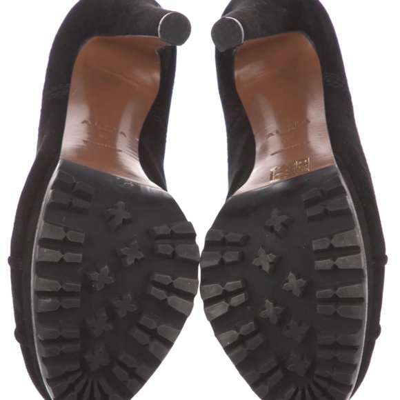 Alaïa Suede Lace-Up Boots - Picture 5 of 5